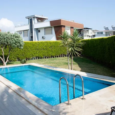 Gorgeous 5br 5ba With Private Pool Villa *